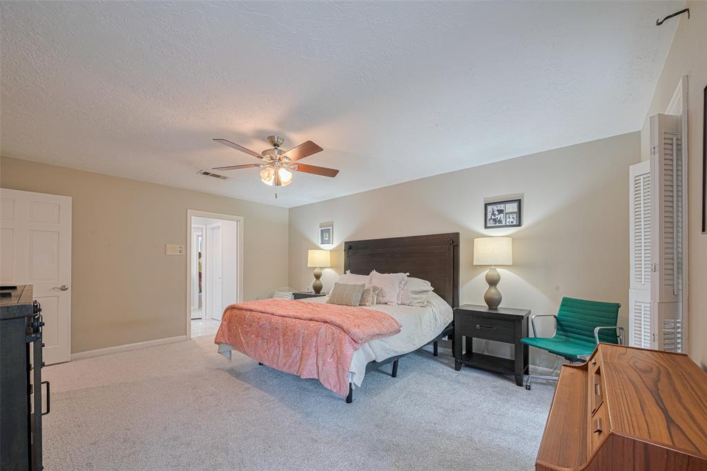 2411 Riverlawn Drive, Kingwood, Texas image 21