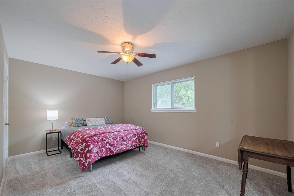 2411 Riverlawn Drive, Kingwood, Texas image 31