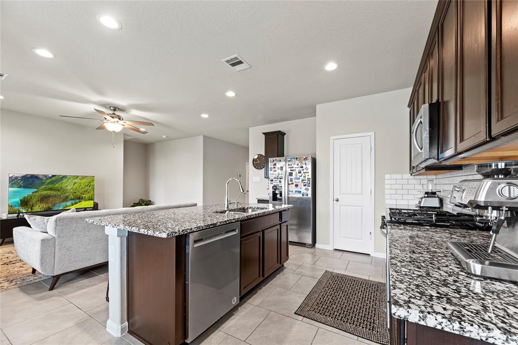 29622 Weber Way Court, Katy, Texas image 9