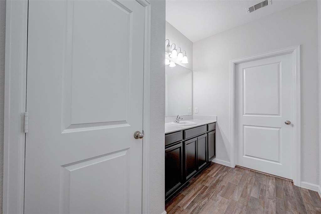 1025 Banyon Tree Lane, Brookshire, Texas image 39