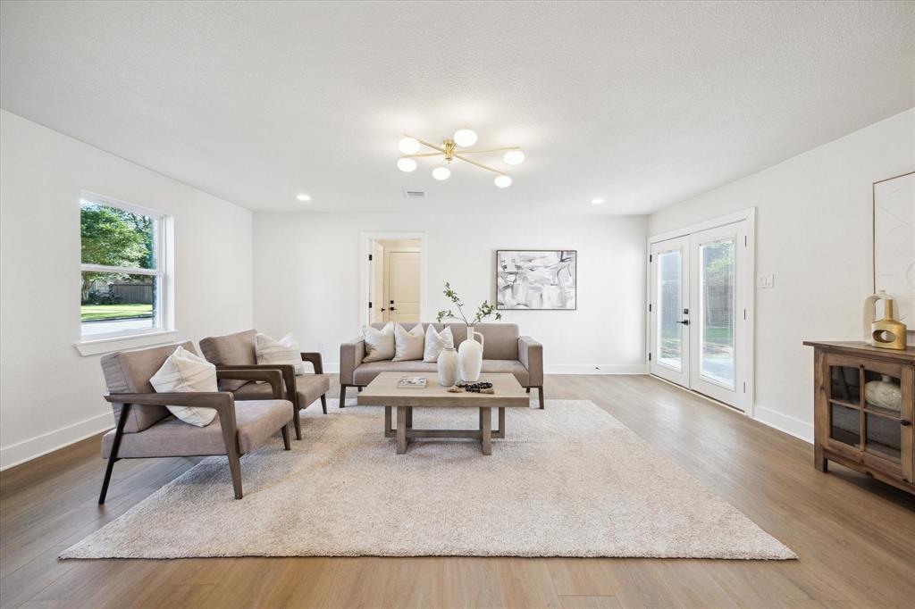 2330 Walnut Bend Lane, Houston, Texas image 16