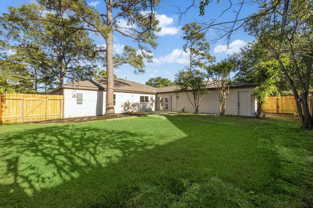 2330 Walnut Bend Lane, Houston, Texas image 32