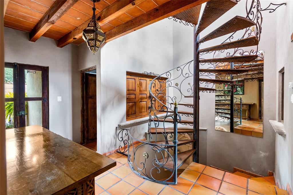 37700, Mexico, 4 Bedrooms Bedrooms, ,4 BathroomsBathrooms,Residential,Active,34397