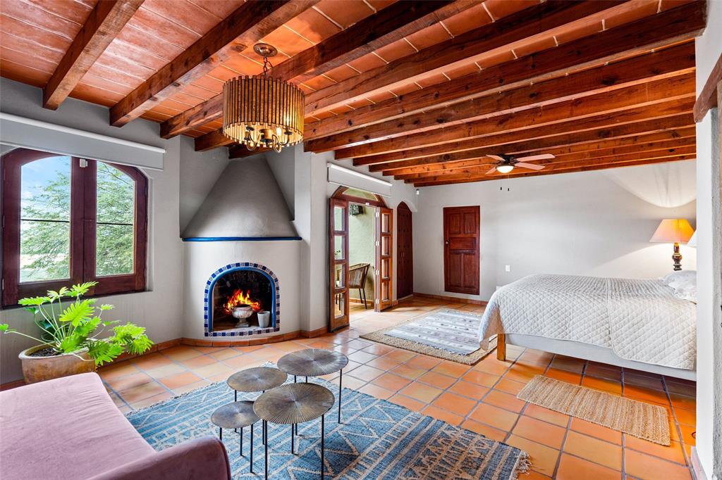 37700, Mexico, 4 Bedrooms Bedrooms, ,4 BathroomsBathrooms,Residential,Active,34397