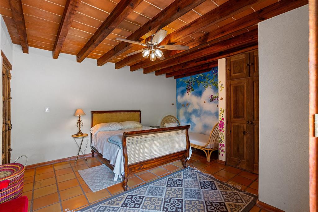 37700, Mexico, 4 Bedrooms Bedrooms, ,4 BathroomsBathrooms,Residential,Active,34397