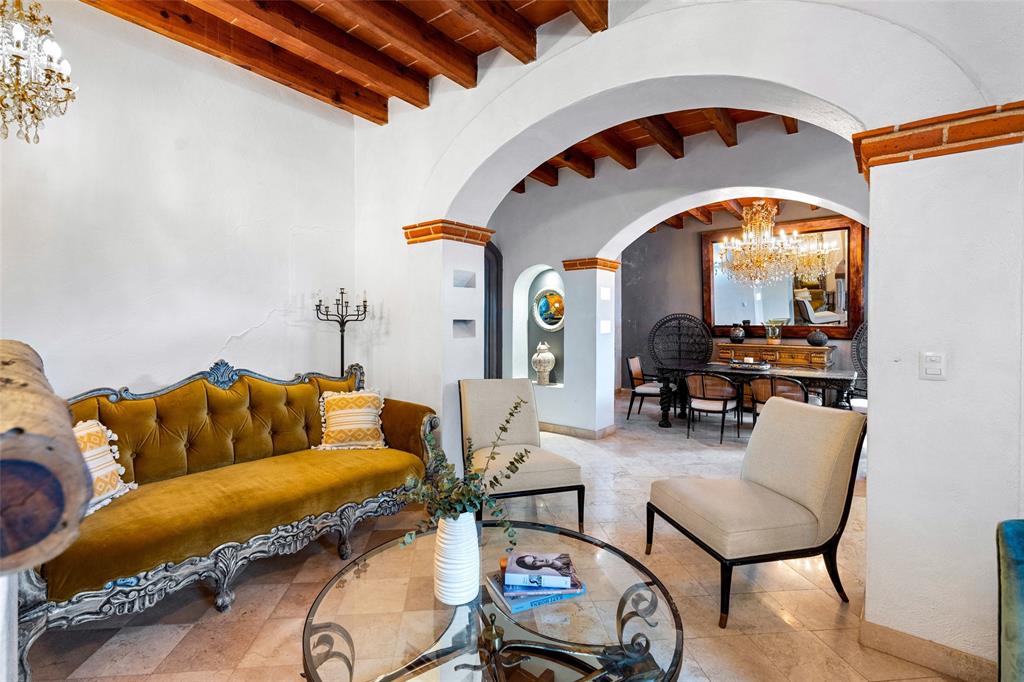 37700, Mexico, 4 Bedrooms Bedrooms, ,4 BathroomsBathrooms,Residential,Active,34397