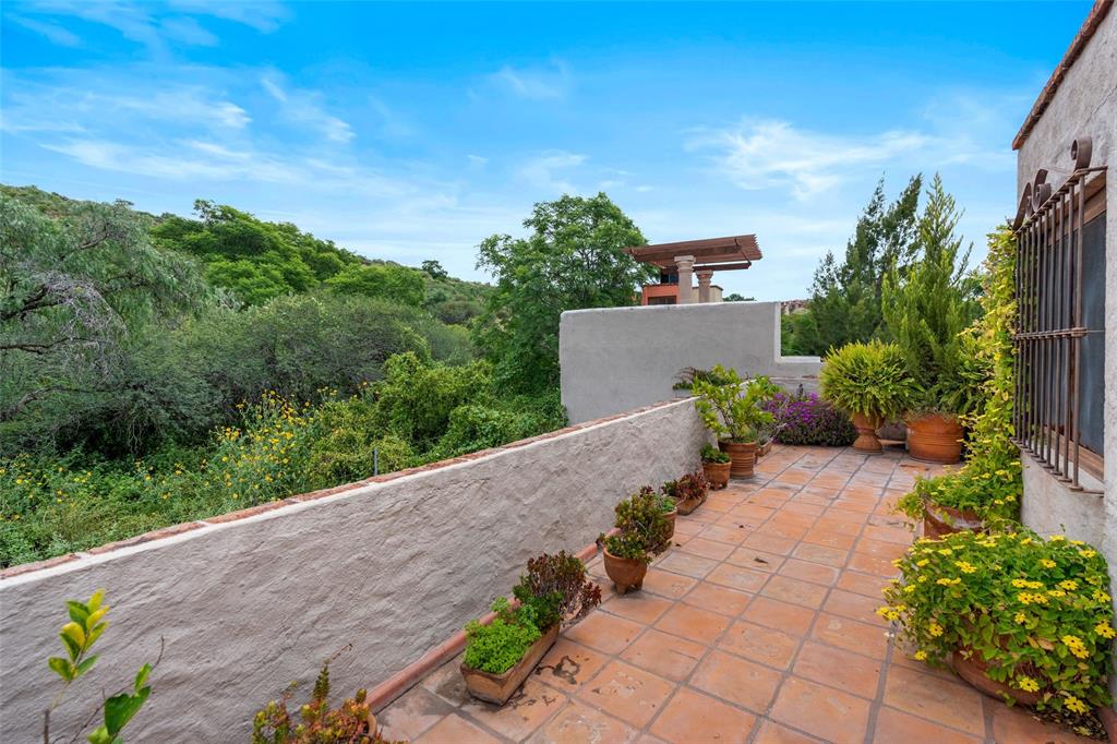 37700, Mexico, 4 Bedrooms Bedrooms, ,4 BathroomsBathrooms,Residential,Active,34397
