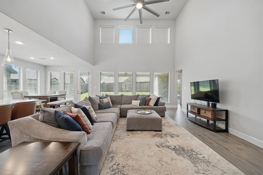 24210 Norwood Groves Drive, Richmond, Texas image 9