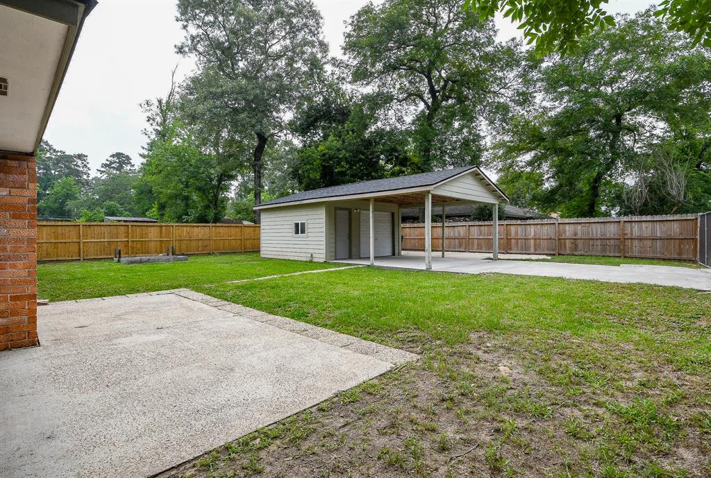 25635 Glen Loch Drive, Spring, Texas image 28