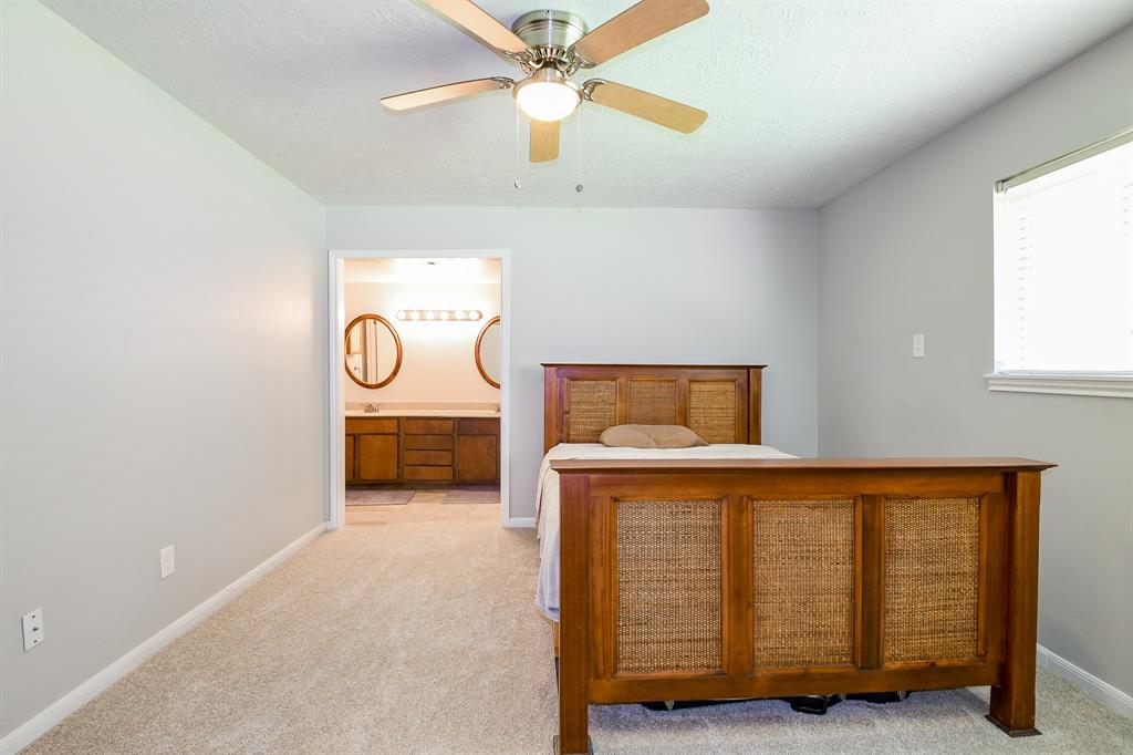 25635 Glen Loch Drive, Spring, Texas image 21