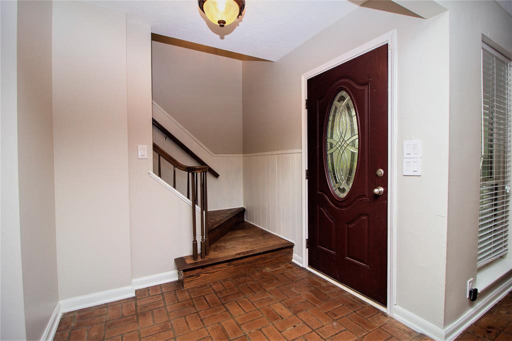 7 Woody Creek Drive