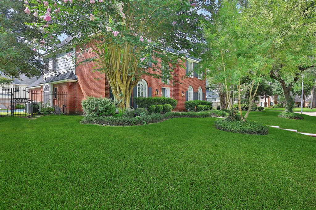 2206 Hickory Park Drive