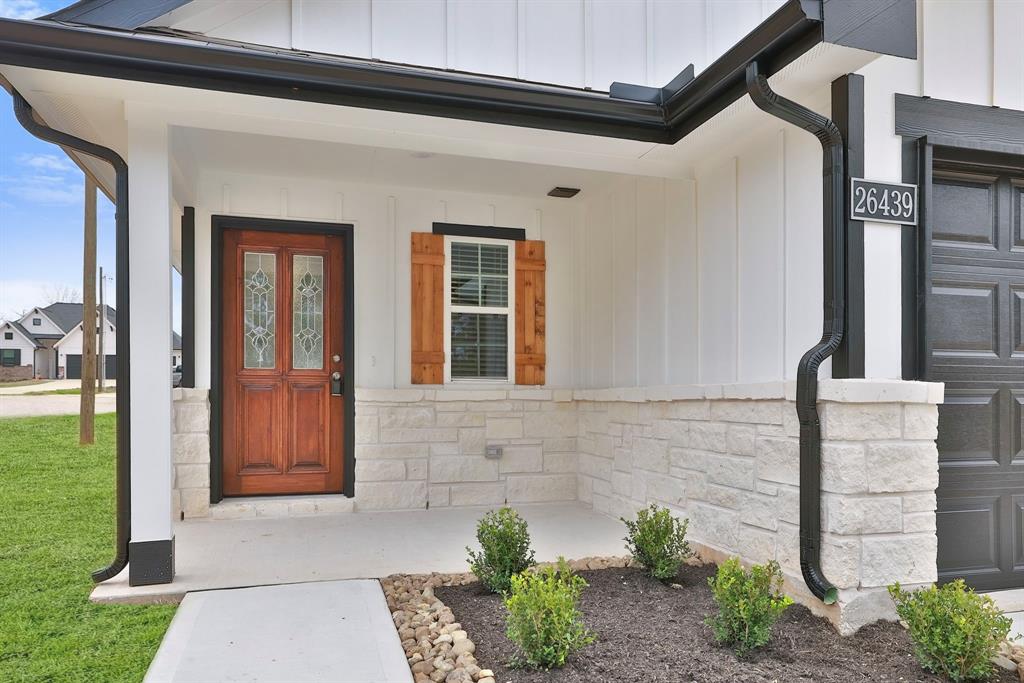 26439 Lakeshore Drive, Hempstead, Texas image 3