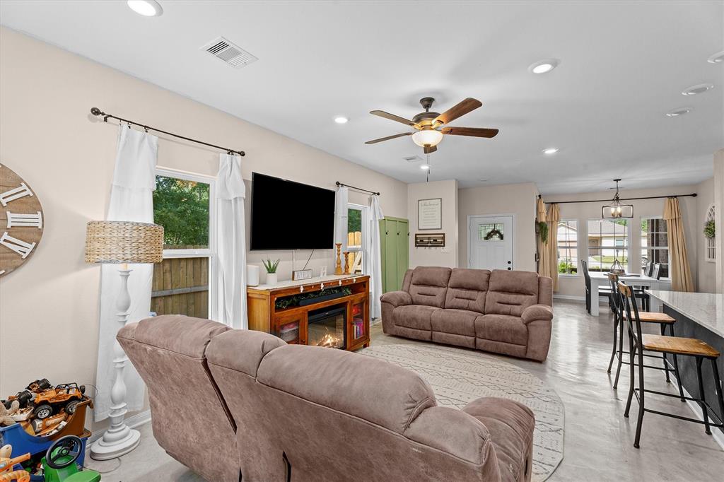 22422 Woodlake Road, Huffman, Texas image 11