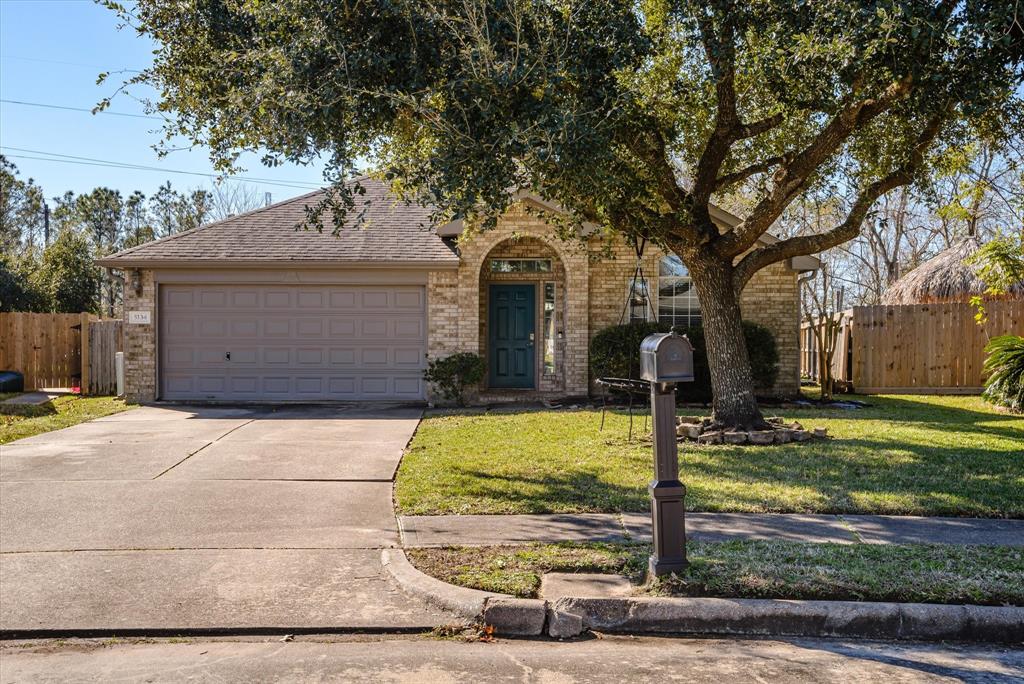 5134 Chasewood Drive, Bacliff, Texas image 1