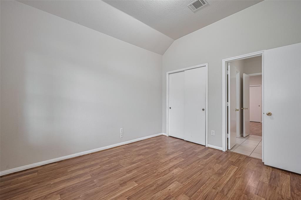 7407 Breda Drive, Baytown, Texas image 20