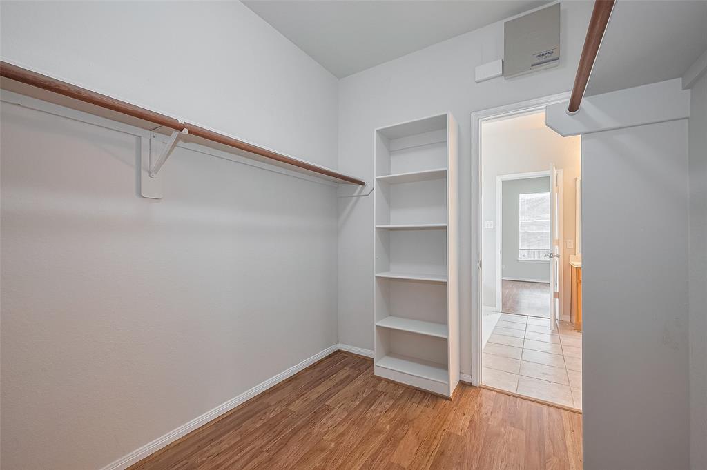 7407 Breda Drive, Baytown, Texas image 38