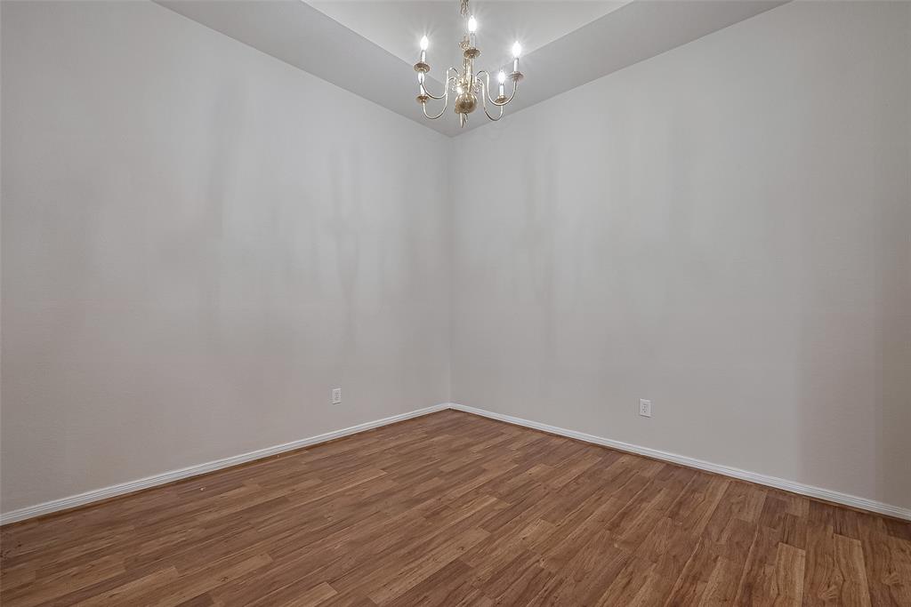 7407 Breda Drive, Baytown, Texas image 4