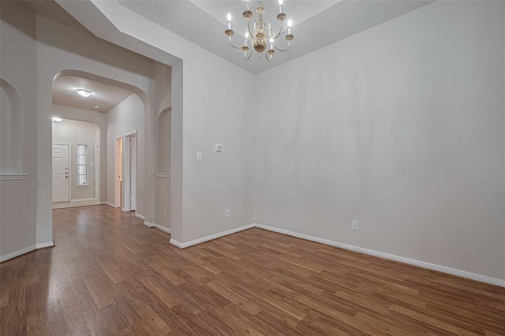 7407 Breda Drive, Baytown, Texas image 7