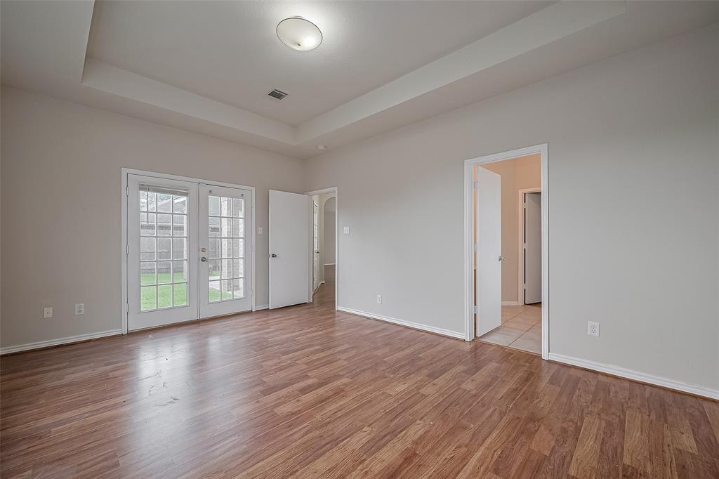 7407 Breda Drive, Baytown, Texas image 31
