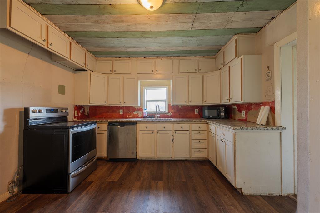 183 County Road 232, Bay City, Texas image 7