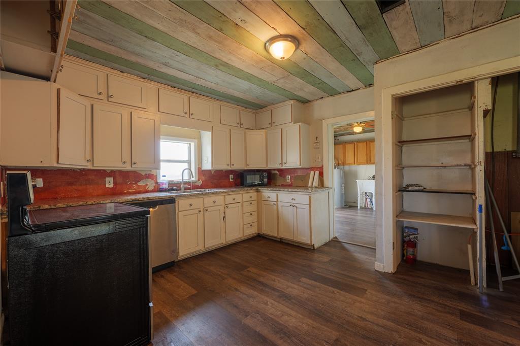 183 County Road 232, Bay City, Texas image 6