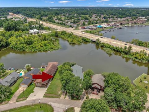 A home in Conroe