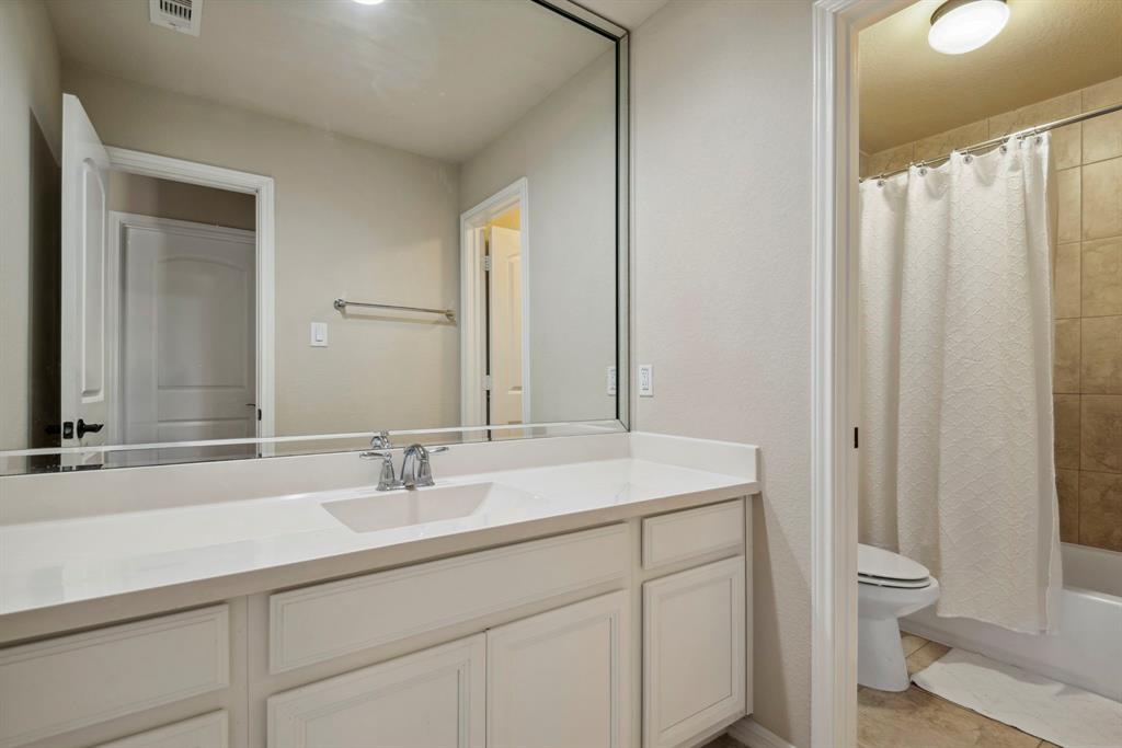 5727 Euclid Loop, Rosenberg, Texas image 13