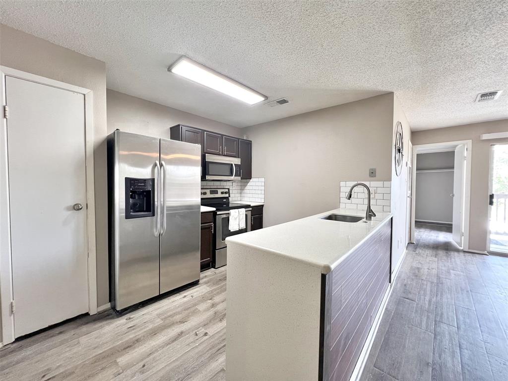 property-search 2 418 Garland Drive 201