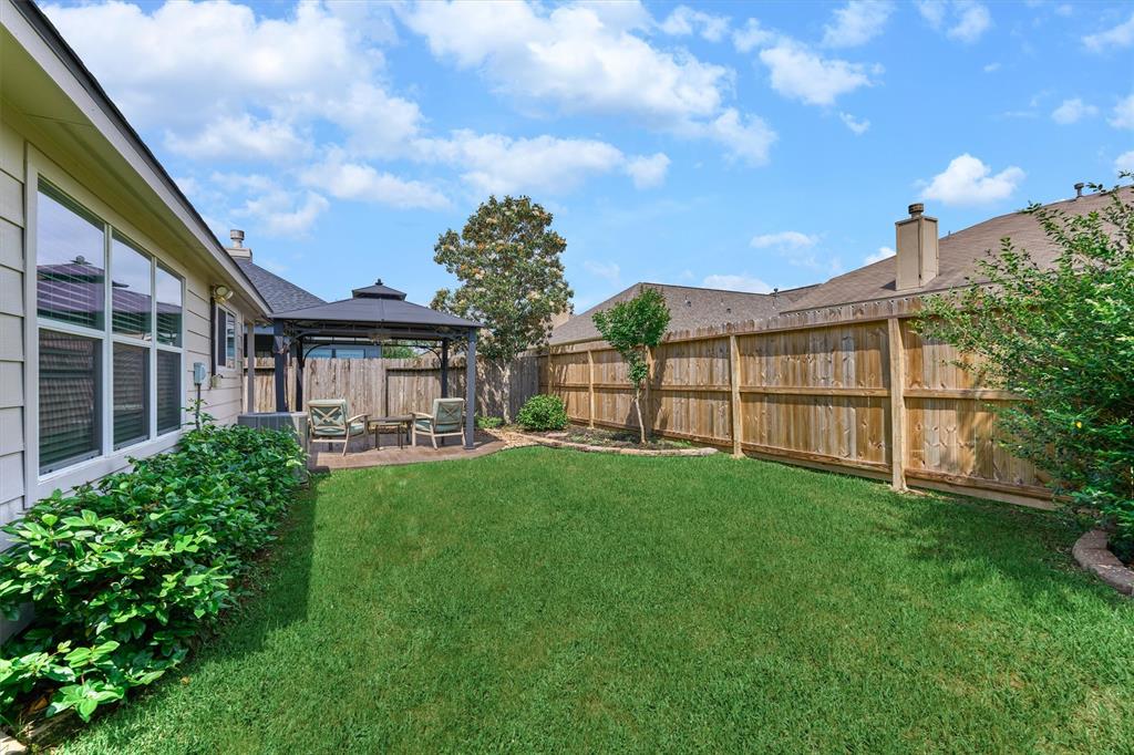 8726 Headstall Drive, Tomball, Texas image 21