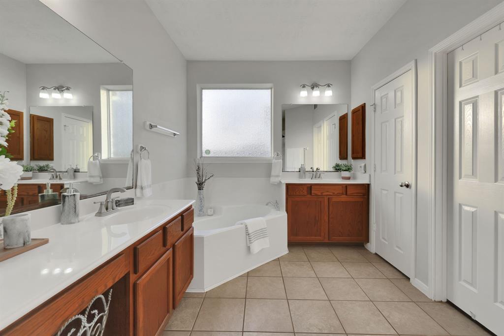 2331 Fern Bend Lane, Katy, Texas image 22