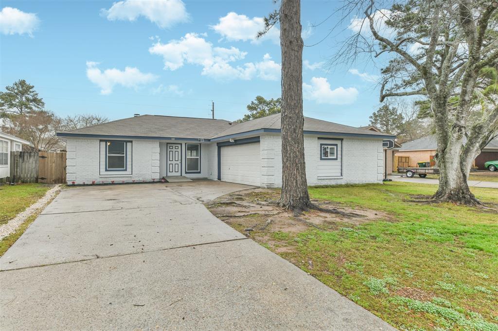 1011 Cedar Post Court, Tomball, Texas image 1