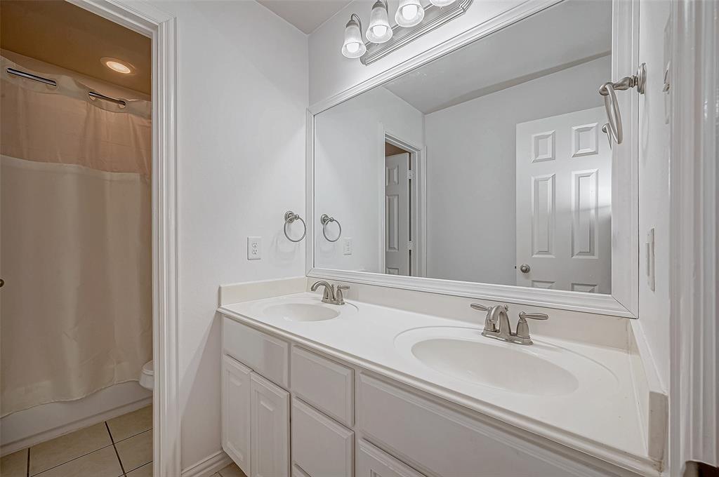18415 Pin Oak Bend Drive, Cypress, Texas image 18