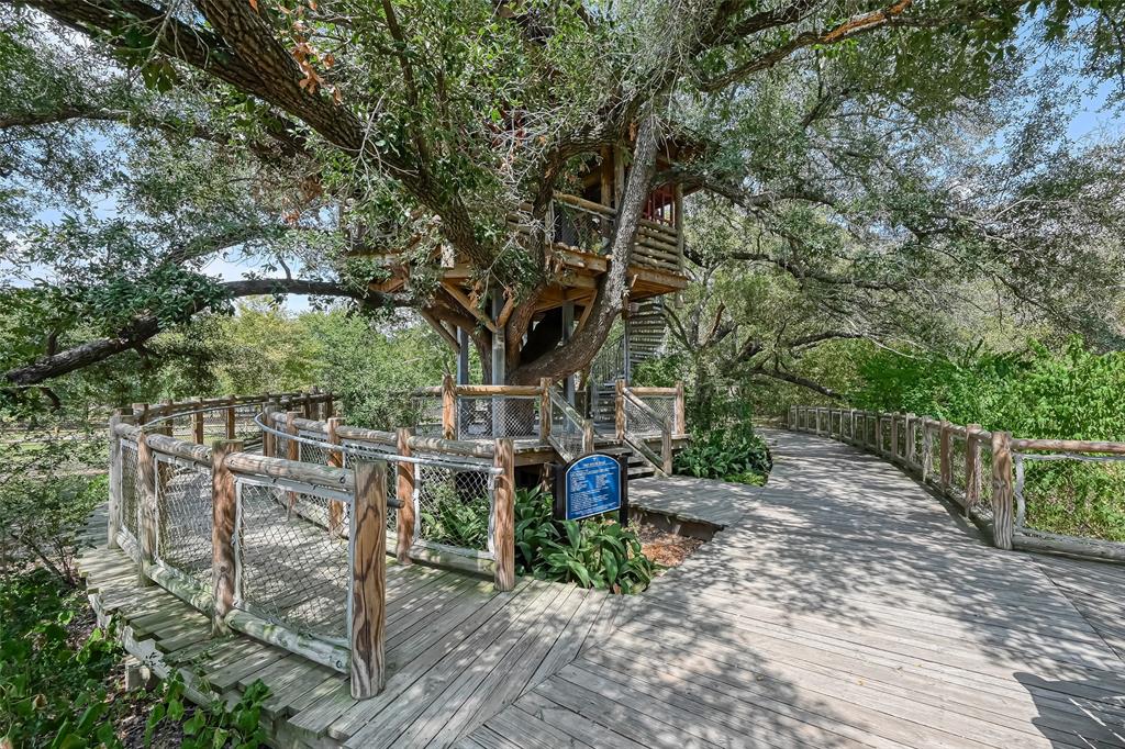 18415 Pin Oak Bend Drive, Cypress, Texas image 45