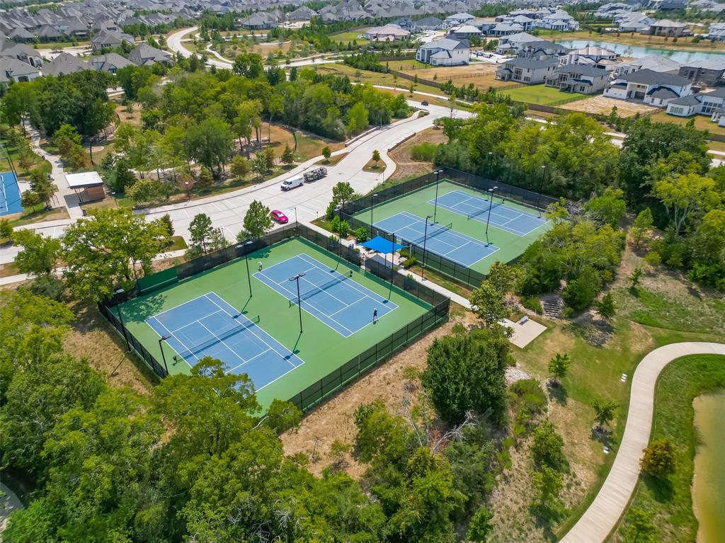 18415 Pin Oak Bend Drive, Cypress, Texas image 38