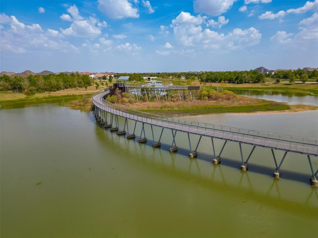 18415 Pin Oak Bend Drive, Cypress, Texas image 33