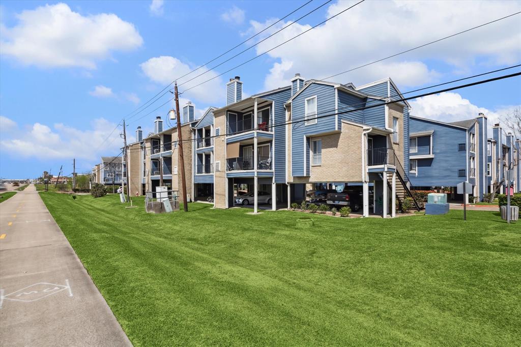18515 Egret Bay Boulevard #808, Webster, Texas image 13