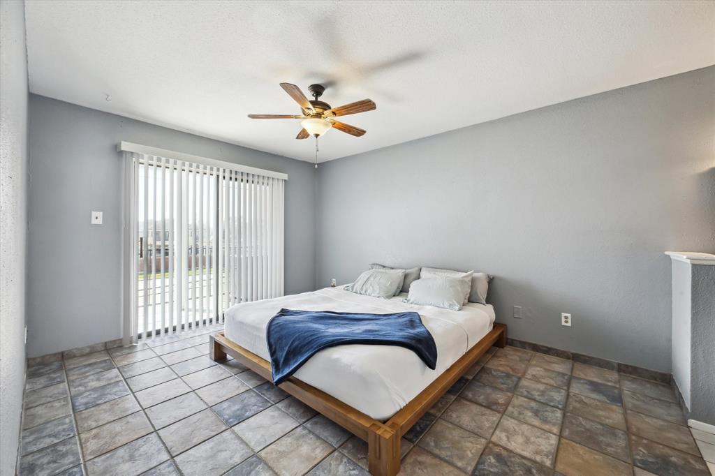 18515 Egret Bay Boulevard #808, Webster, Texas image 7