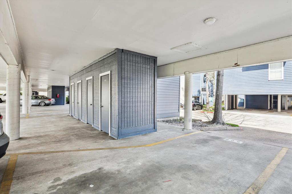 18515 Egret Bay Boulevard #808, Webster, Texas image 12