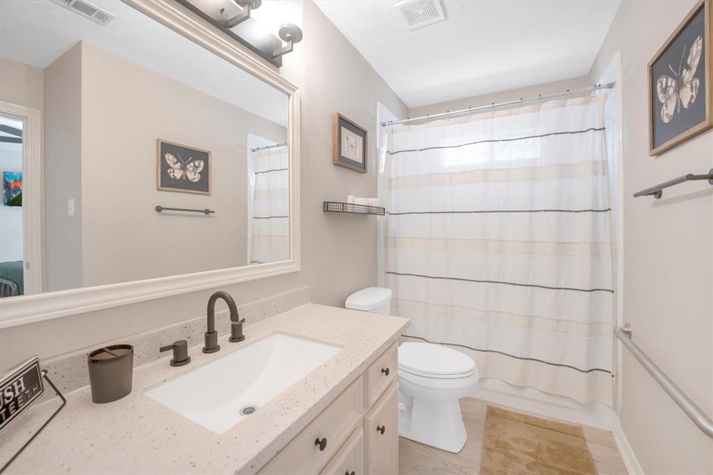 176 April Wind Drive, Conroe, Texas image 19