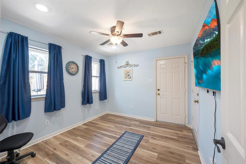 176 April Wind Drive, Conroe, Texas image 31