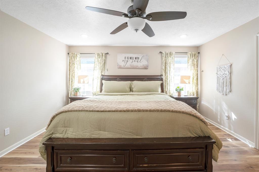 176 April Wind Drive, Conroe, Texas image 9