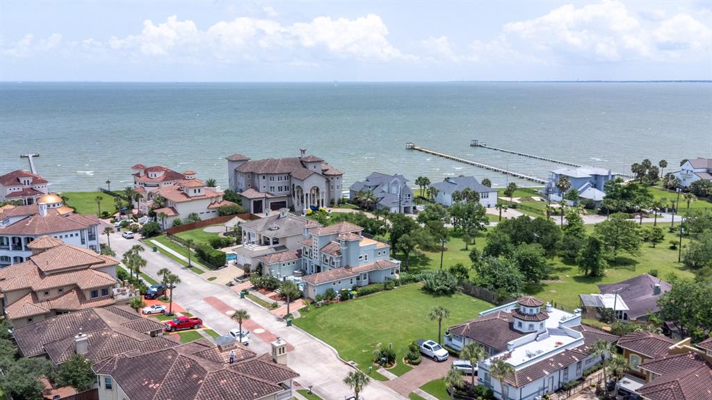 533 Villa Drive, Seabrook, Texas image 13