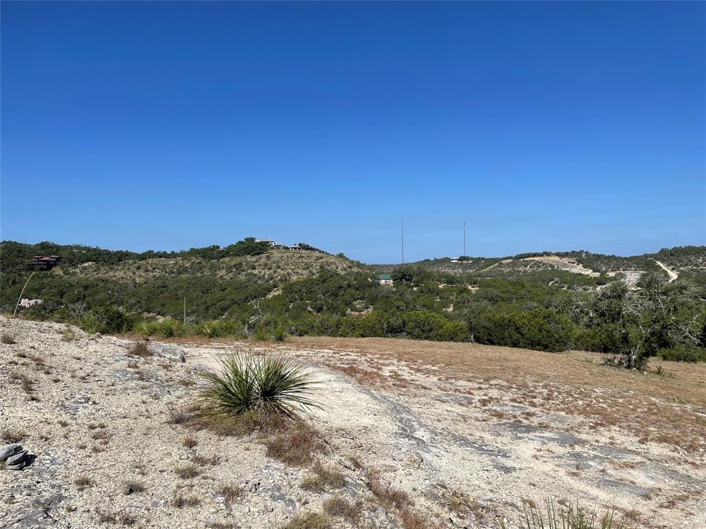 2700 Hillside Circle, New Braunfels, Texas image 2