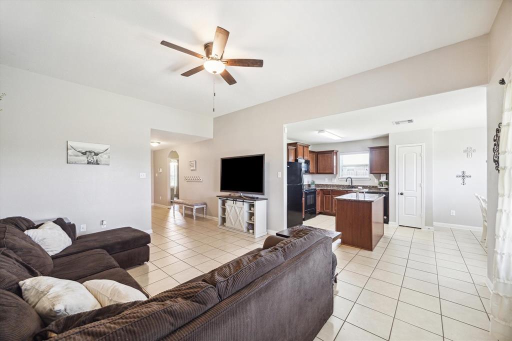 2134 BEACH BLUFF ROAD