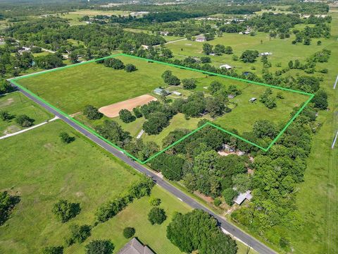 195 County Road 601 Dayton TX 77535