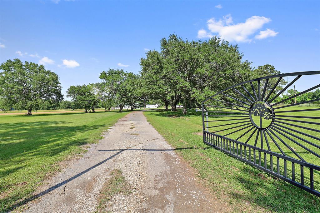 195 County Road 601