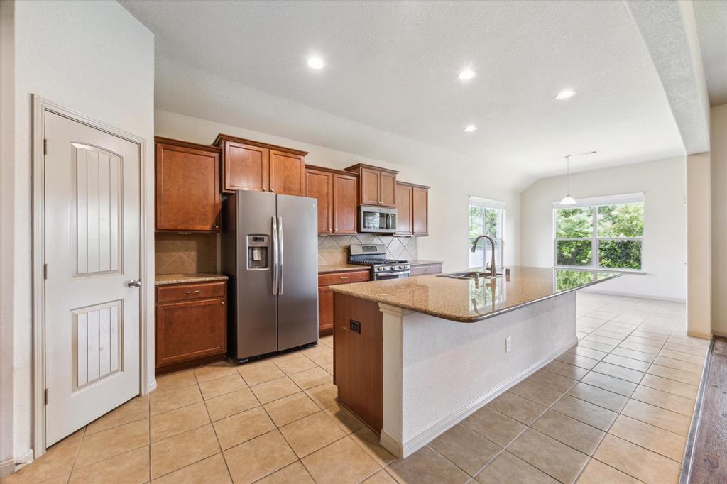 107 N Greenprint Circle, Tomball, Texas image 15