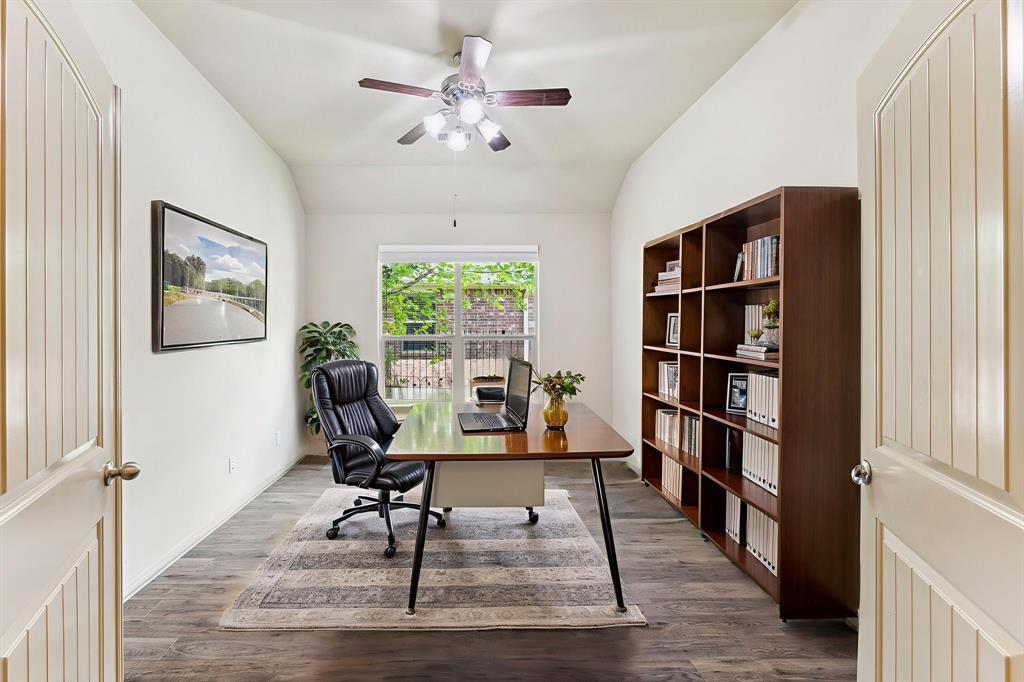 107 N Greenprint Circle, Tomball, Texas image 5