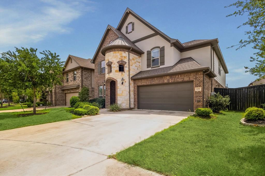 1019 Fresh Spring Road, Richmond, Texas image 2